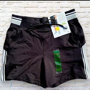 NWT Earth Yoga French Terry Rib Trim Black Women's Shorts Size Large